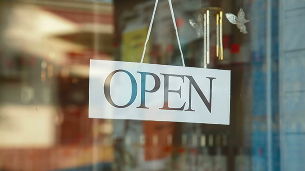 Arlo Q Plus Camera Open Door Sign Video Still
